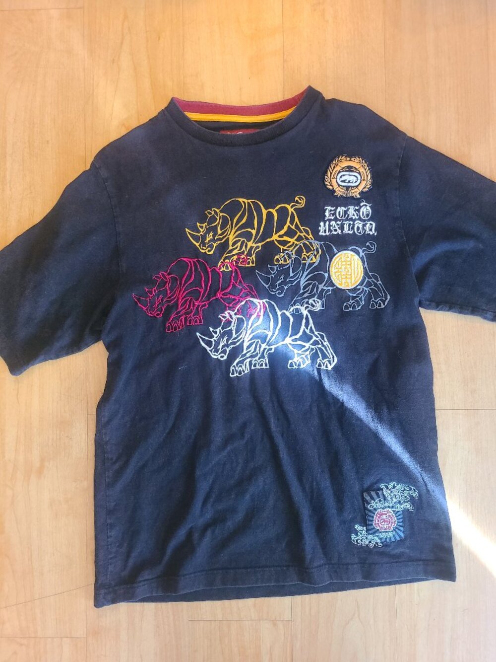 Vintage Ecko Unltd Mens Medium T Shirt Embroidered Rhino Graphic Black Y2K Tee